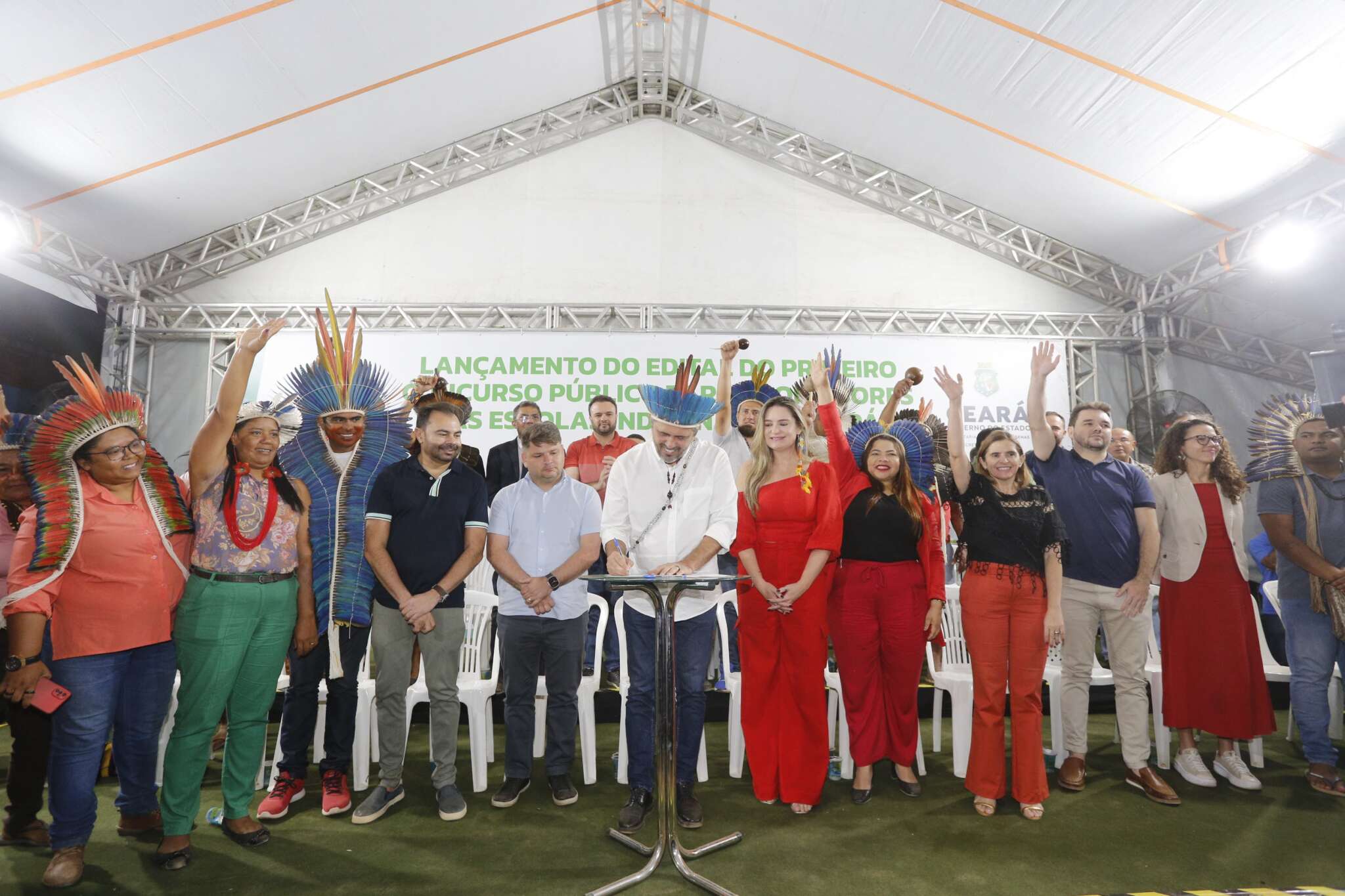 Concurso do Governo do Ceará seleciona professores indígenas para escolas de 14 etnias